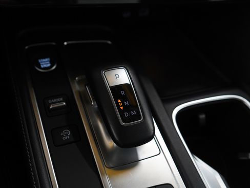 Used 2024 INFINITI QX60 Sensory image 26