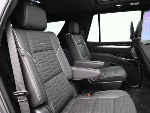 Used 2026 Cadillac Escalade Platinum Sport w/ LPO, ONYX Package AWD/4WD image 42