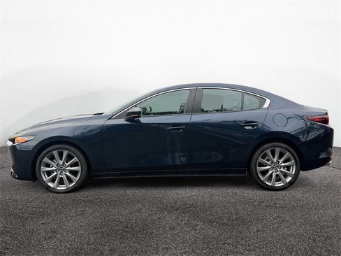 Used 2023 MAZDA MAZDA3 s image 2