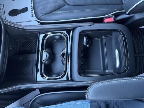 New 2026 Chrysler Pacifica Limited image 13