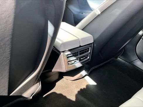Used 2013 Tesla Model S RWD image 32
