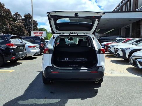 Used 2024 Toyota RAV4 XLE AWD/4WD image 10