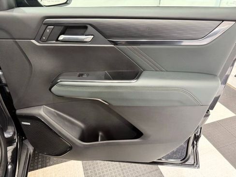 Used 2025 GMC Acadia AT4 image 21