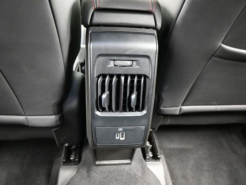 Used 2024 Dodge Hornet GT image 38