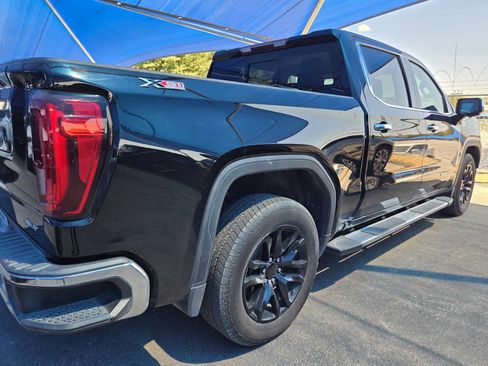 Used 2019 GMC Sierra 1500 SLT AWD/4WD image 4