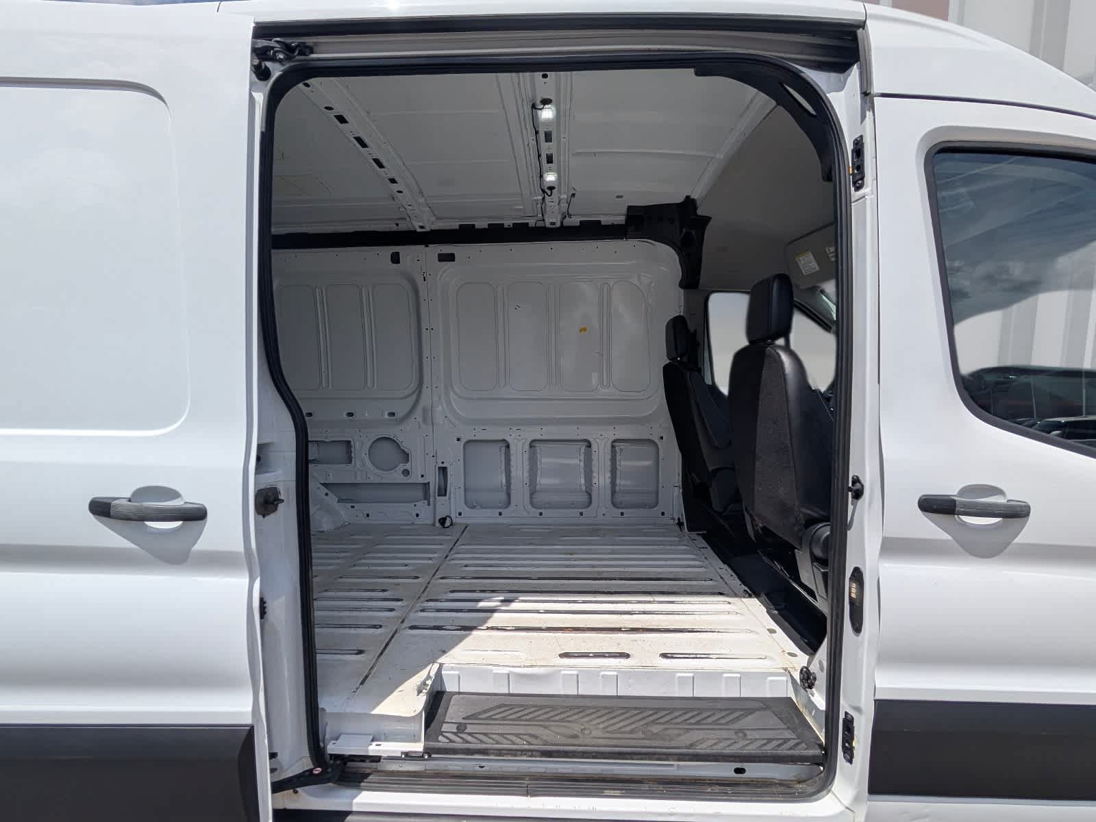 Used 2024 Ford Transit 250 148 Medium Roof Extended AWD image 10