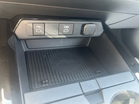 Certified 2024 Toyota Prius Prime Premium image 26