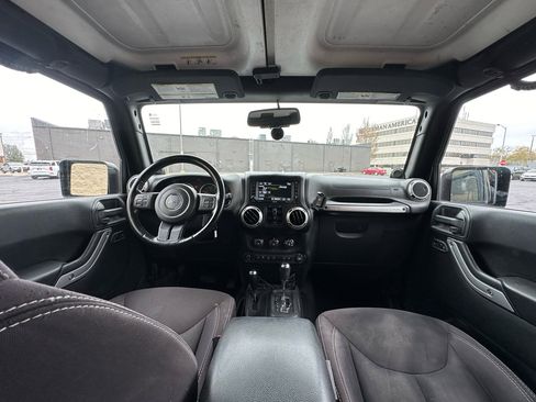 Used 2014 Jeep Wrangler Unlimited Sahara w/ Dual Top Group image 13