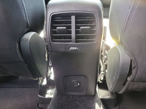 Certified 2022 Ford Escape SE w/ SE Sport Appearance Package FWD image 13