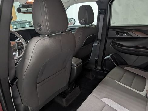 Used 2024 Chevrolet TrailBlazer LT w/ Convenience Package FWD image 13