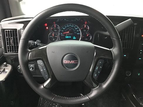 Used 2021 GMC Savana 2500 image 24