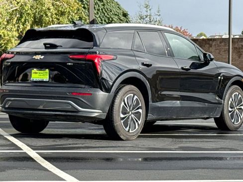 Used 2024 Chevrolet Blazer EV LT AWD/4WD image 11