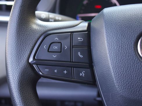 Used 2022 Toyota Sienna LE FWD image 18
