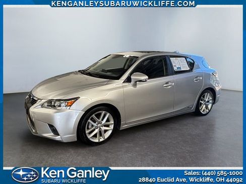 Used 2016 Lexus CT 200h w/ Navigation Package FWD image 1