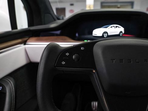 Used 2023 Tesla Model X AWD/4WD image 19