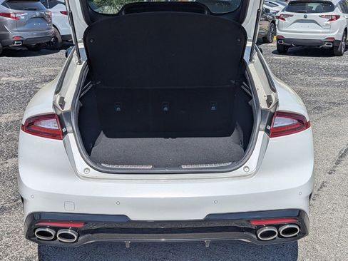 Used 2020 Kia Stinger GT1 image 8