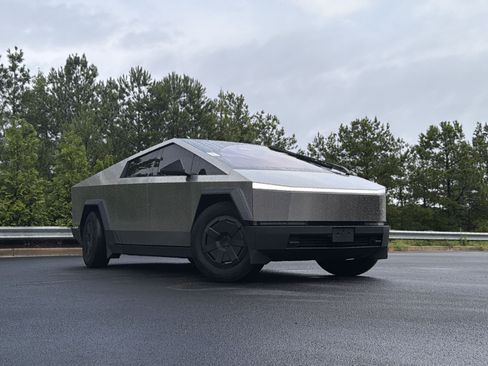 Used 2024 Tesla Cybertruck Cyberbeast AWD/4WD image 2