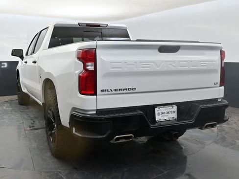 Used 2021 Chevrolet Silverado 1500 LT Trail Boss w/ Convenience Package II AWD/4WD image 6