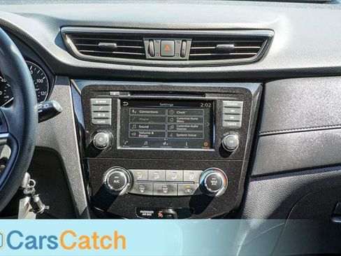 Used 2018 Nissan Rogue S image 24