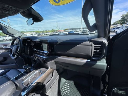 Certified 2025 Chevrolet Silverado 1500 LT Trail Boss w/ Convenience Package II AWD/4WD image 29