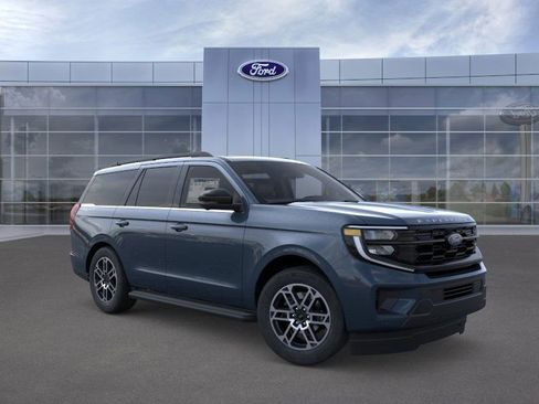 New 2025 Ford Expedition Active image 1
