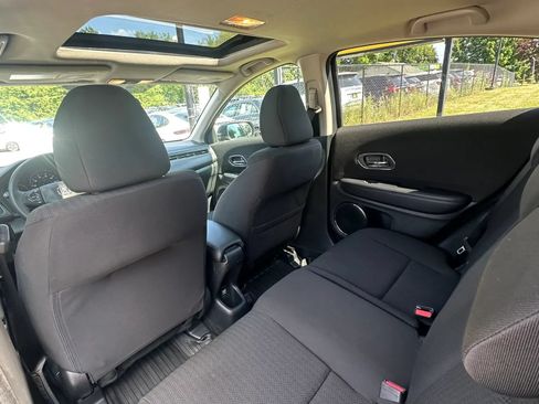 Used 2017 Honda HR-V EX image 22