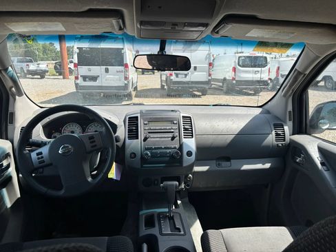 Used 2012 Nissan Frontier SV w/ Sport Appearance Pkg RWD image 19