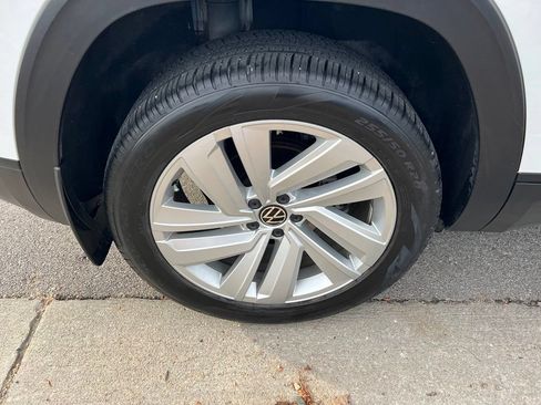 Used 2021 Volkswagen Atlas Cross Sport SE w/ Panoramic Sunroof Package AWD/4WD image 11