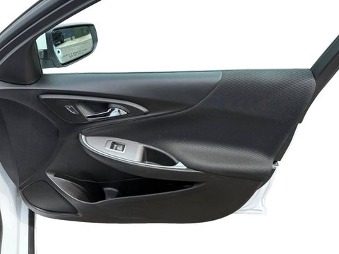 Used 2024 Chevrolet Malibu LT w/ Sport Edition FWD image 23