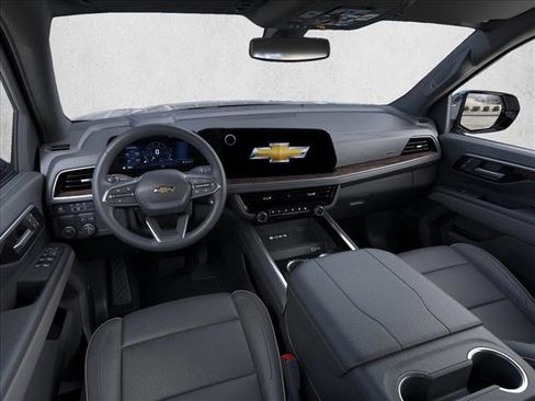 New 2026 Chevrolet Suburban Premier image 28
