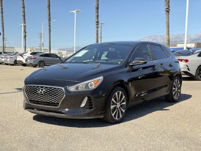 Used 2018 Hyundai Elantra GT w/ Style Package 02