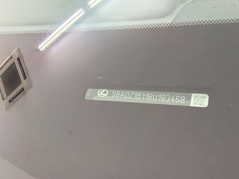 Certified 2024 Lexus ES 350 w/ Premium Package image 24