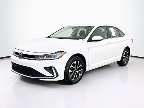 Used 2025 Volkswagen Jetta S FWD image 3
