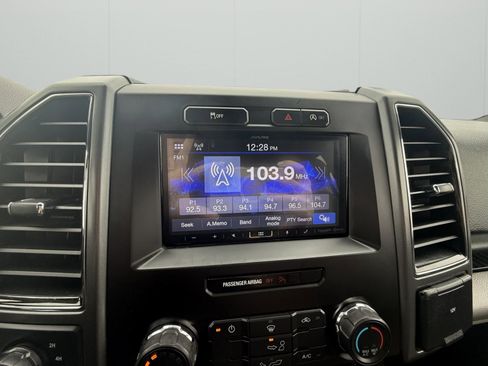 Used 2018 Ford F150 XLT image 15