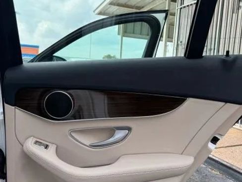 Used 2018 Mercedes-Benz C 300 Sedan image 26