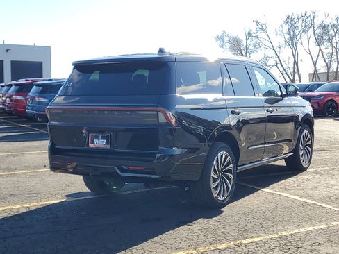 New 2026 Lincoln Navigator Black Label AWD/4WD image 4