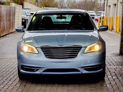 Used 2013 Chrysler 200 Touring image 3