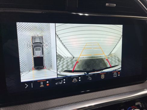 Used 2024 GMC Sierra 1500 Denali image 13