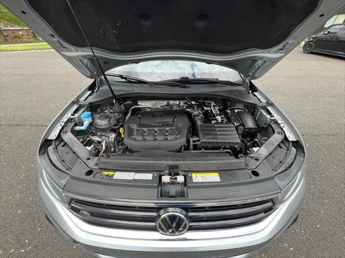 Certified 2022 Volkswagen Tiguan SE R-Line AWD/4WD image 23