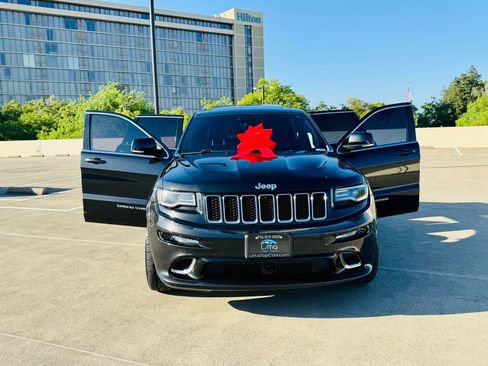 Used 2014 Jeep Grand Cherokee SRT8 w/ Luxury Group II AWD/4WD image 73