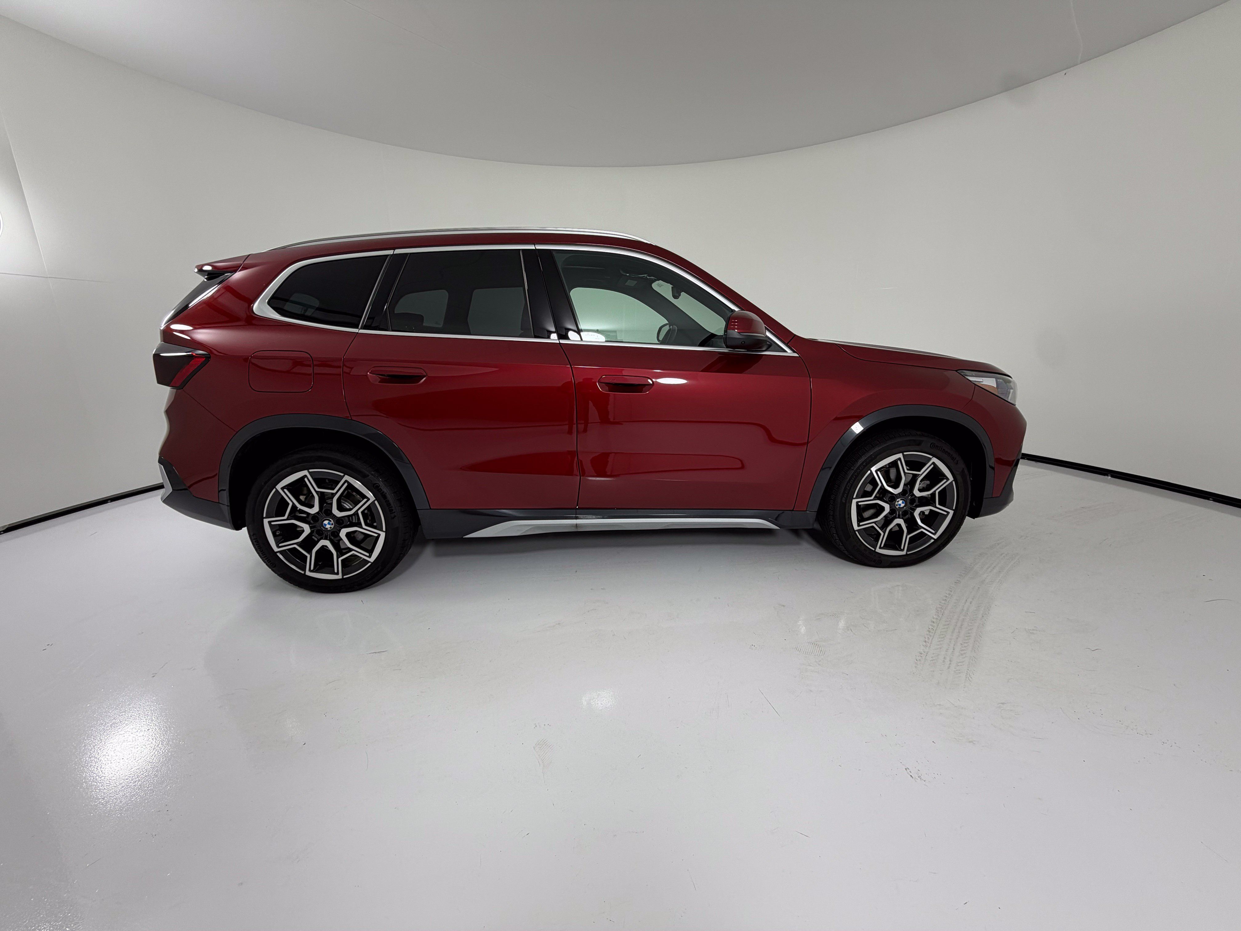 Used 2026 BMW X1 xDrive28i AWD/4WD image 13