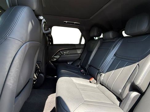 Used 2024 Land Rover Range Rover Sport SE AWD/4WD image 16