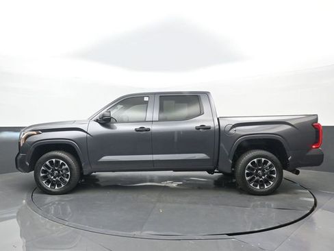 Used 2025 Toyota Tundra SR w/ SR Tow Package AWD/4WD image 22