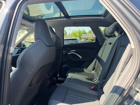 Used 2025 Audi Q5 Premium Plus AWD/4WD image 23