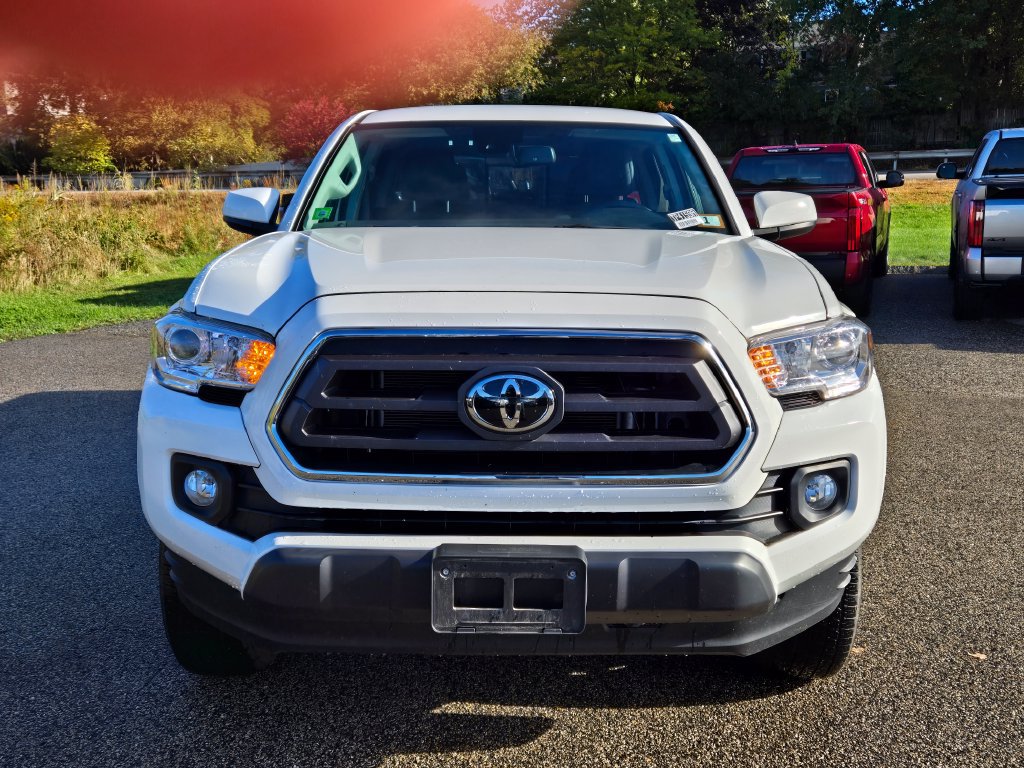 Used 2023 Toyota Tacoma SR5 AWD/4WD image 9