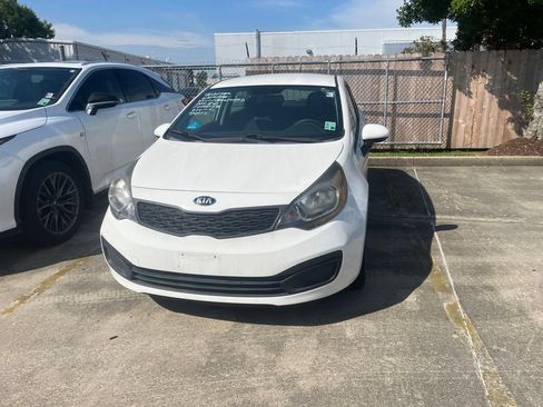 Used 2015 Kia Rio LX FWD image 4