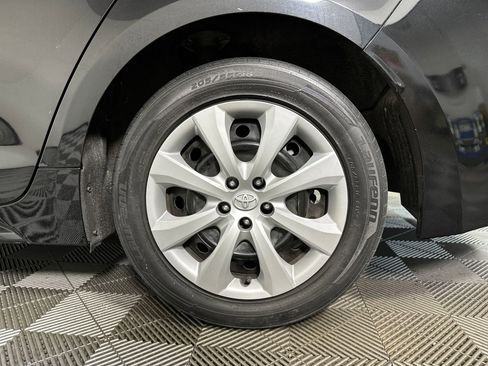 Used 2021 Toyota Corolla LE image 8