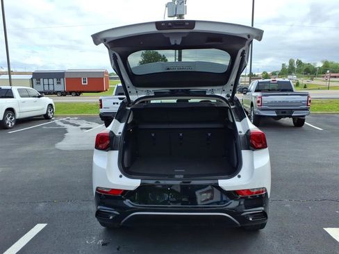 Used 2024 Buick Encore GX Sport Touring w/ Comfort Package FWD image 6
