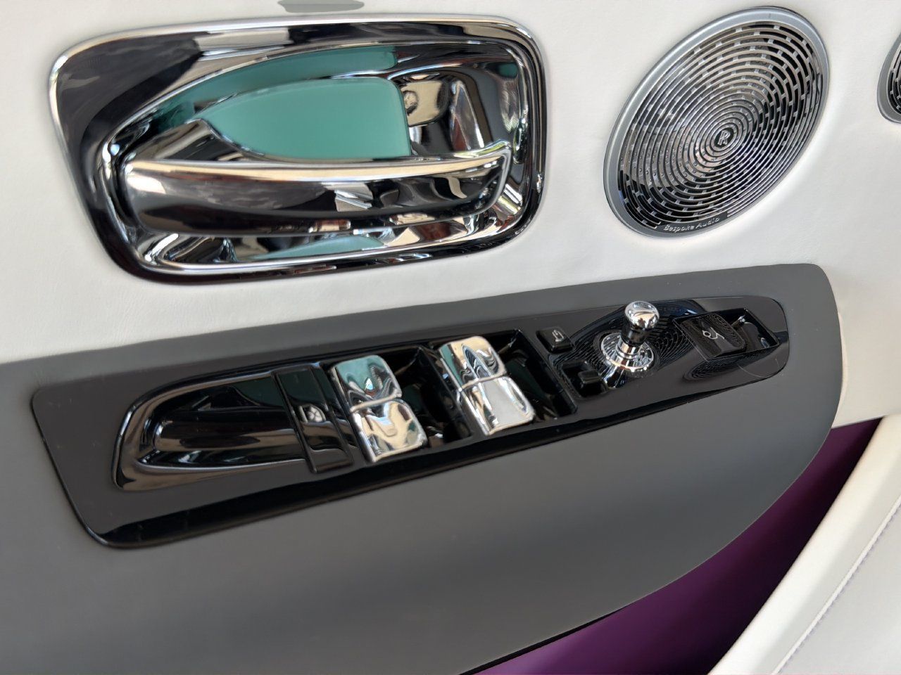 New 2027 Rolls-Royce Cullinan Black Badge AWD/4WD image 13