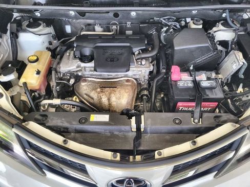 Used 2015 Toyota RAV4 Limited w/ Technology Package AWD/4WD image 26